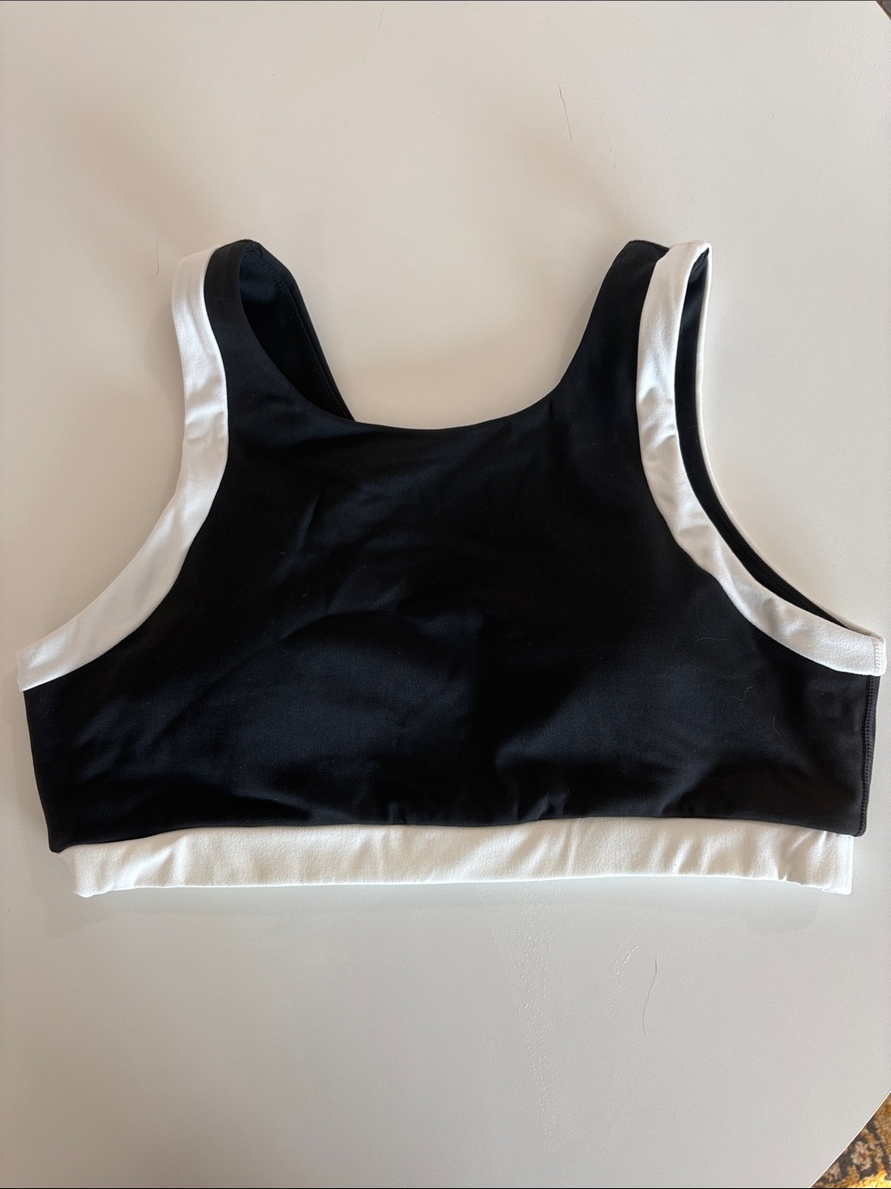 Black & White High neck sports bra